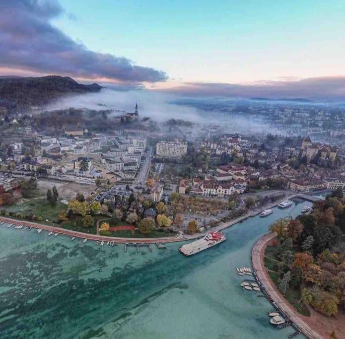Le Panorama - Vue Lac Et Montagne Avec Parking Annecy Exterior foto