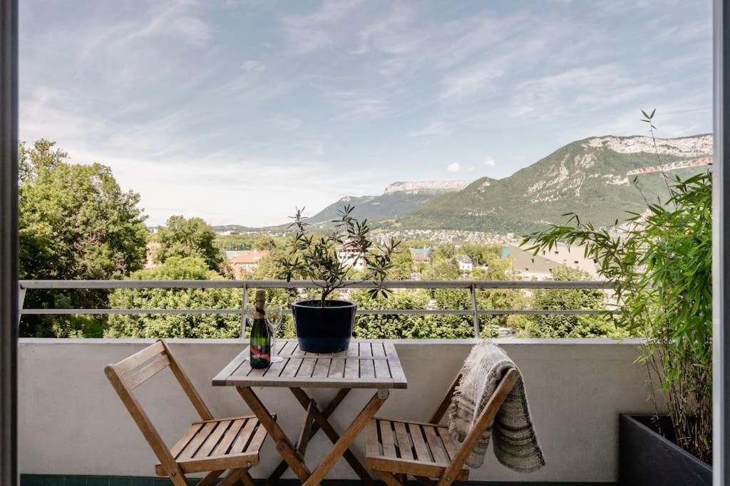Le Panorama - Vue Lac Et Montagne Avec Parking Annecy Exterior foto